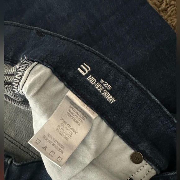 Mott and Bow jeans 25 waist. - Picture 4 of 4